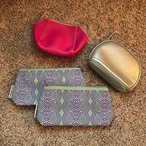 Assorted make up bags
